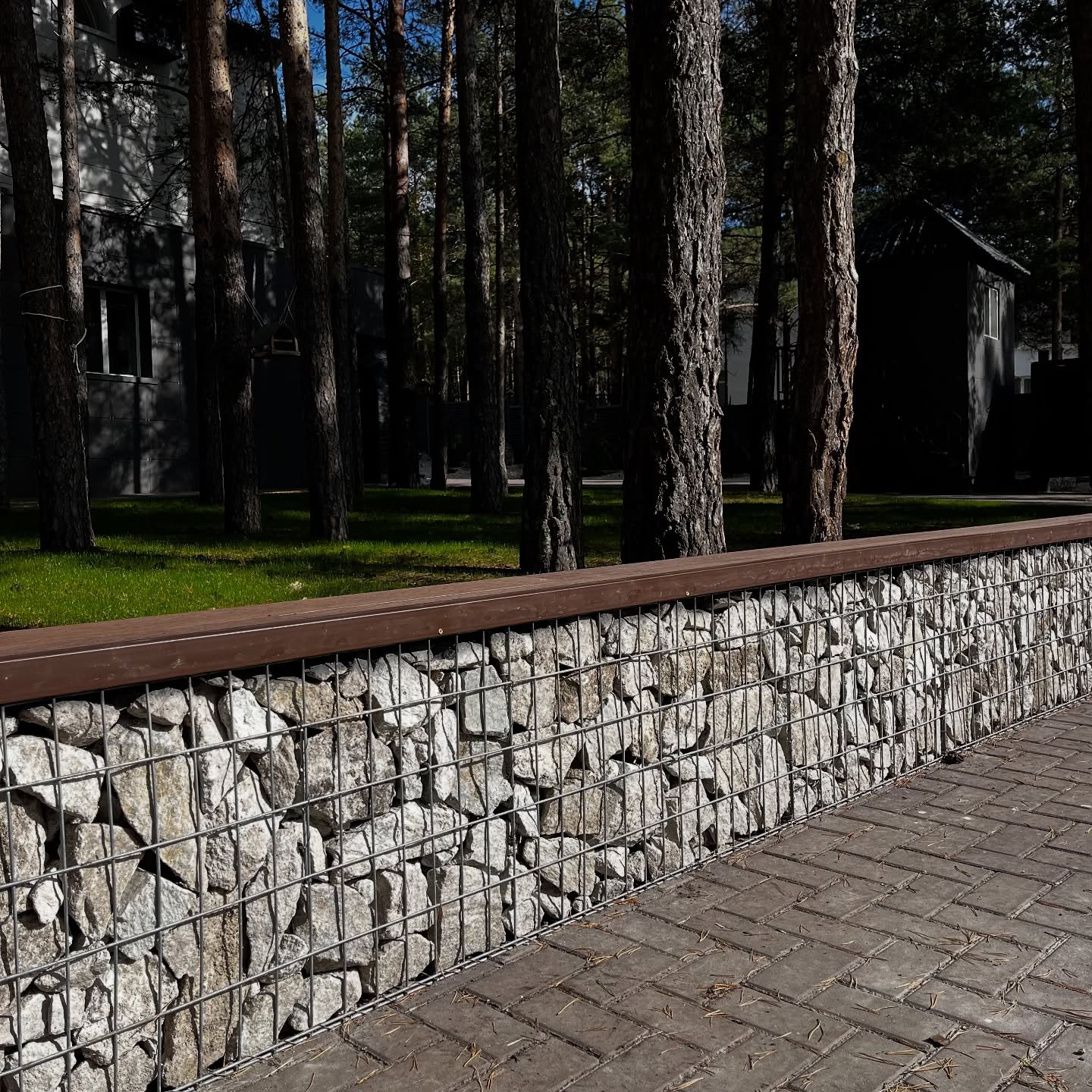 Скамейка из габиона